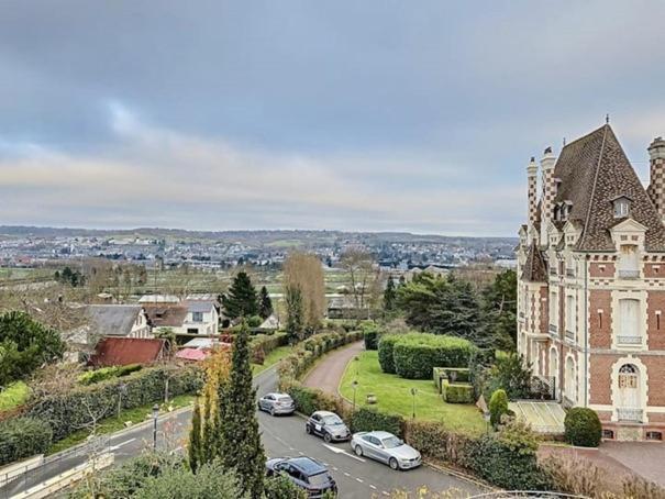 Le Bellevue Lägenhet Deauville Exteriör bild