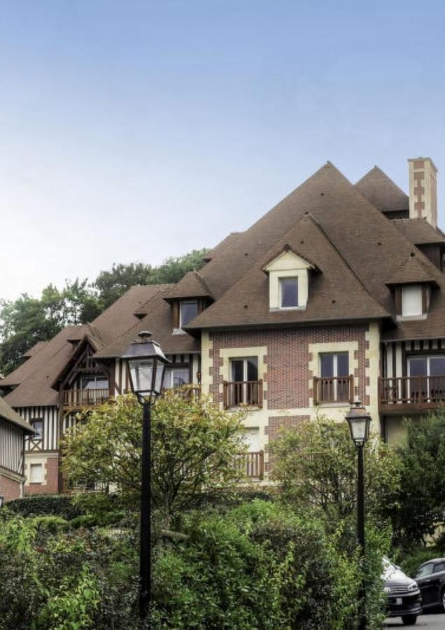 Le Bellevue Lägenhet Deauville Exteriör bild